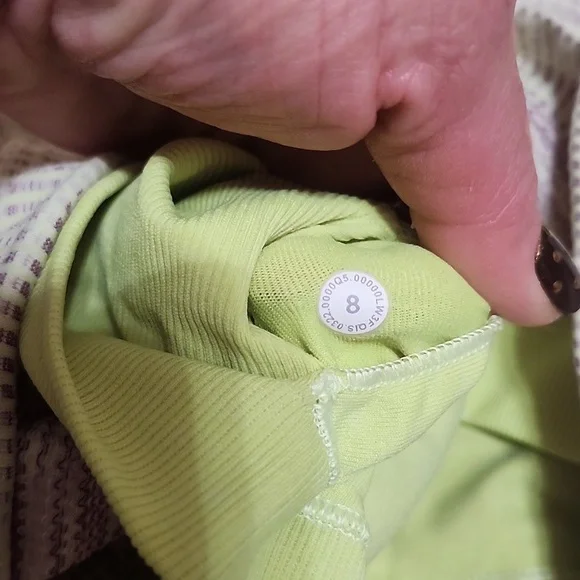 Lululemon Pale Yellow And Purple Long Sleeve Crop Top - Picture 4 of 6